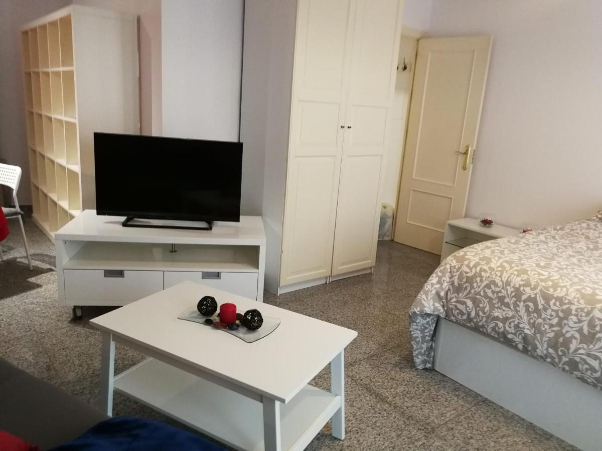 Appartamento Tourismcasa Dos Hermanas Esterno foto